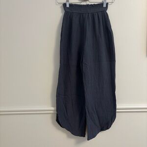 Marine Layer Wide-Leg Crinkled Gauze Pants in Deep Grey